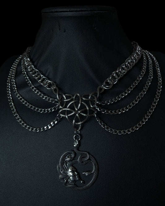 MEDUSAS PROTECTION CHAINMAIL NECKLACE