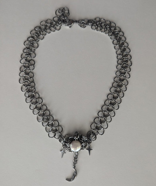 MOONLIGHT PEARL CHAINMAIL NECKLACE