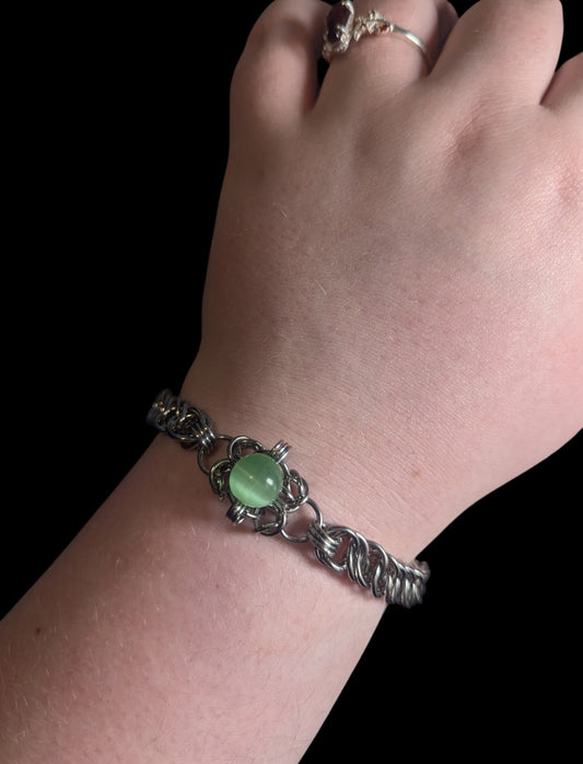GREEN CATEYE CHAINMAIL BRACELET