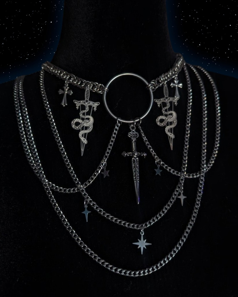 SNAKES AND DAGGERS CHAINMAIL NECKLACE