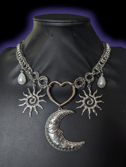 Suns and Moon Chainmail Necklace