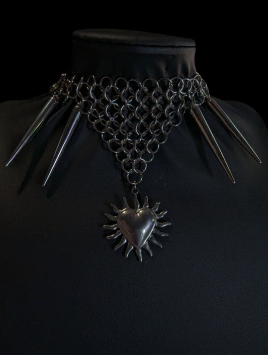 Spikes Heart Pointed Collar Chainmail Necklace
